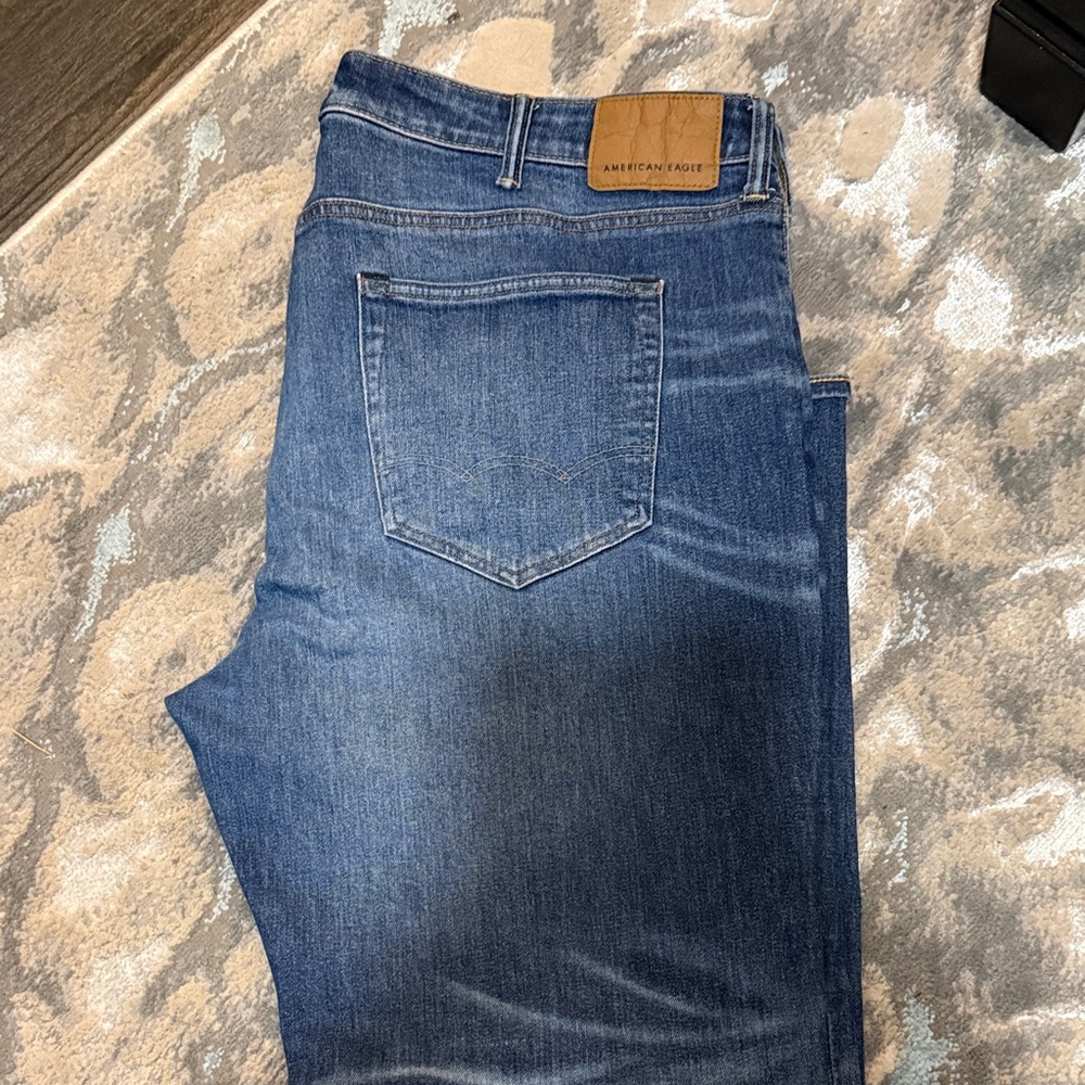 American Eagle Outfitters Men's Classic Blue Slim Jeans